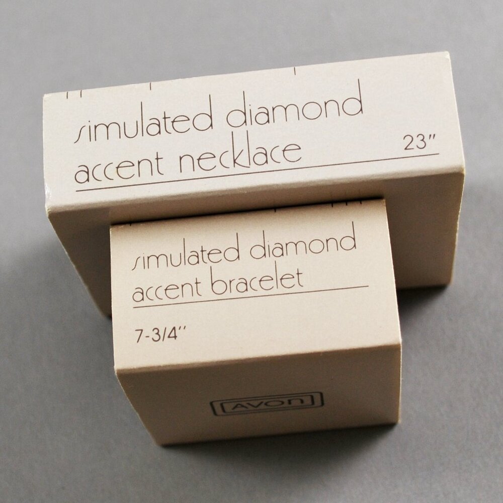 1984 Avon Simulated Diamond Accent in Goldtone Necklace and Bracelet Set - Picture 9 of 9